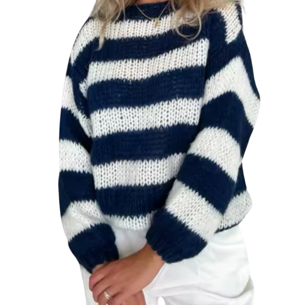 Blauw gehaakte wit gestreepte trui annefleur store model aanfoto